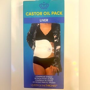 NWT Queen of the Thrones Castor Oil Pack